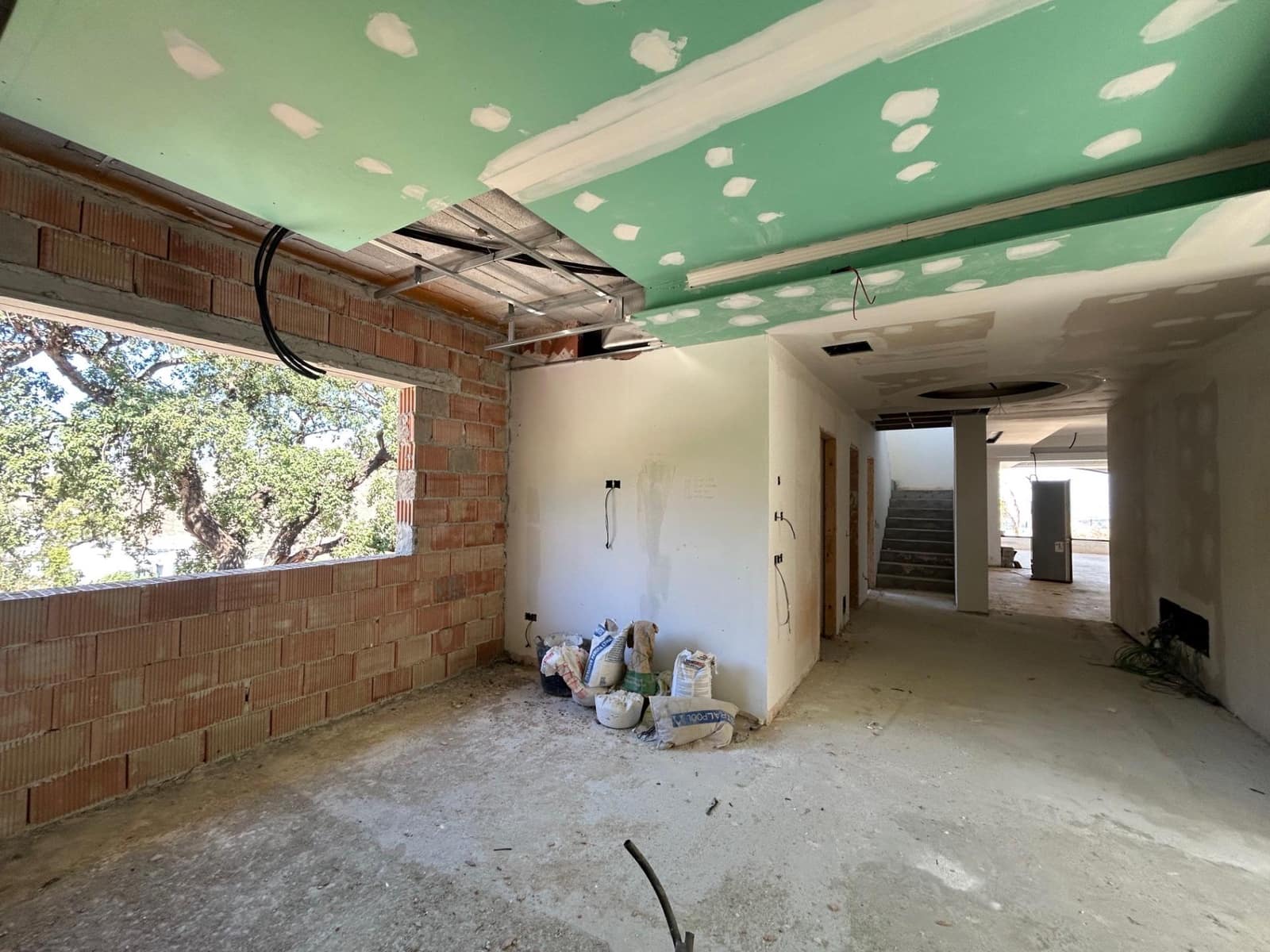 4 soveværelse Villa til salg i La Mairena med swimmingpool garage - € 995.000 (Ref: 10139931)