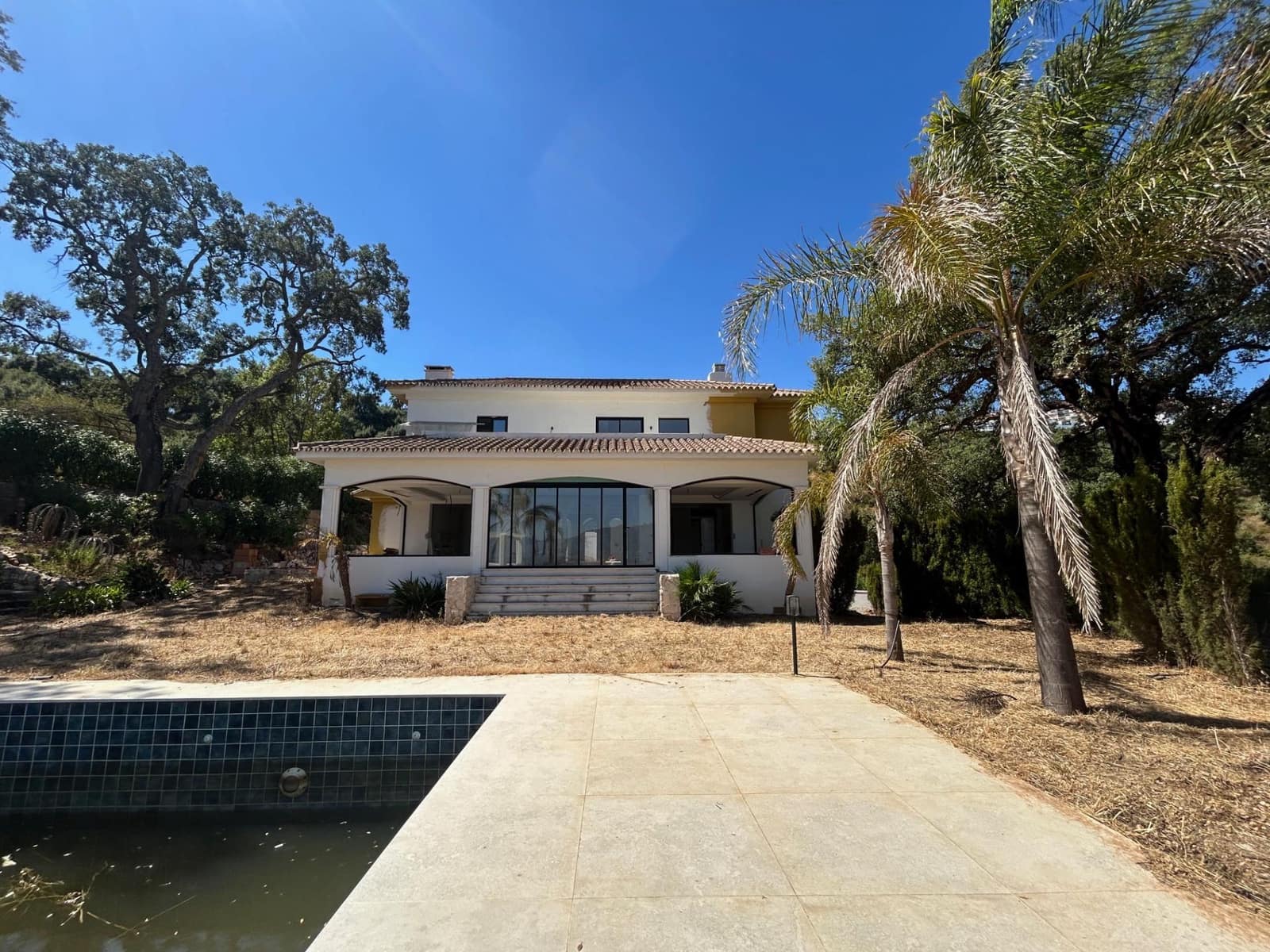 4 soveværelse Villa til salg i La Mairena med swimmingpool garage - € 995.000 (Ref: 10139931)