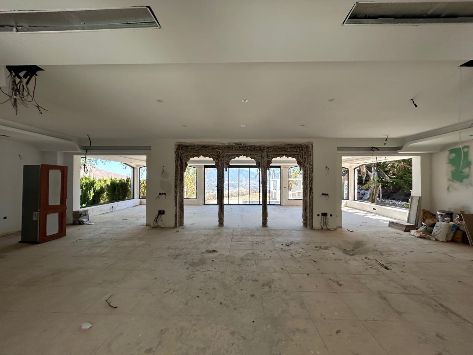4 soveværelse Villa til salg i La Mairena med swimmingpool garage - € 995.000 (Ref: 10139931)