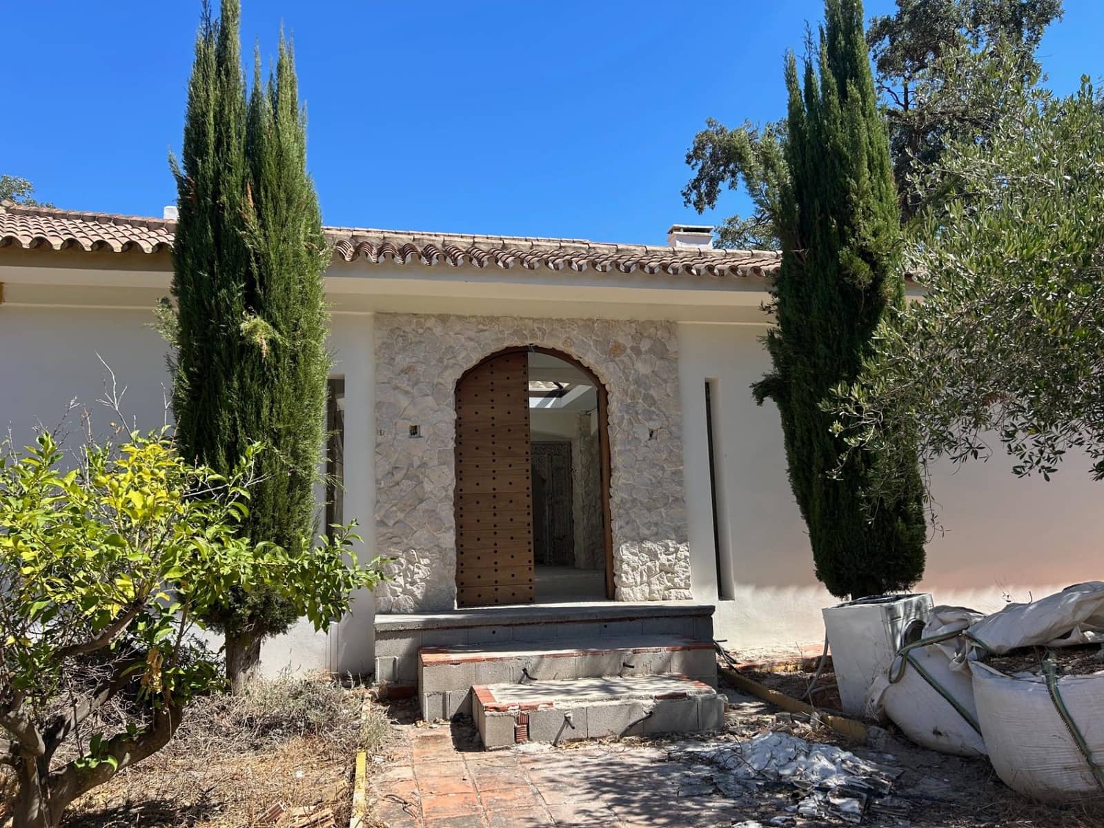4 soveværelse Villa til salg i La Mairena med swimmingpool garage - € 995.000 (Ref: 10139931)
