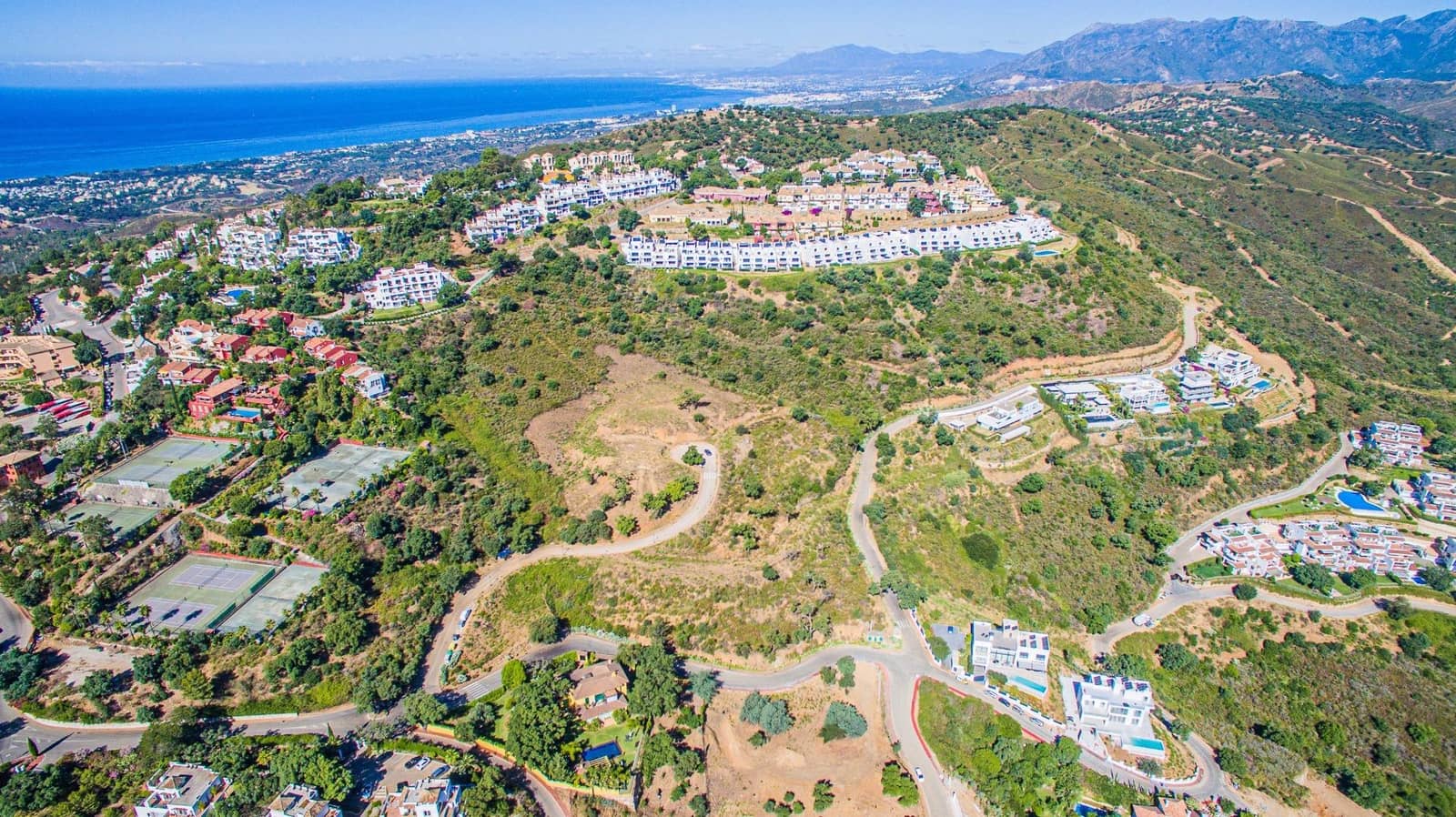 Building Plot for sale in La Mairena - € 6,448,800 (Ref: 10142585)