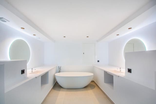 3 quarto Loft para venda em La Mairena, Ojen - 950 000 € (Ref: 10142586)