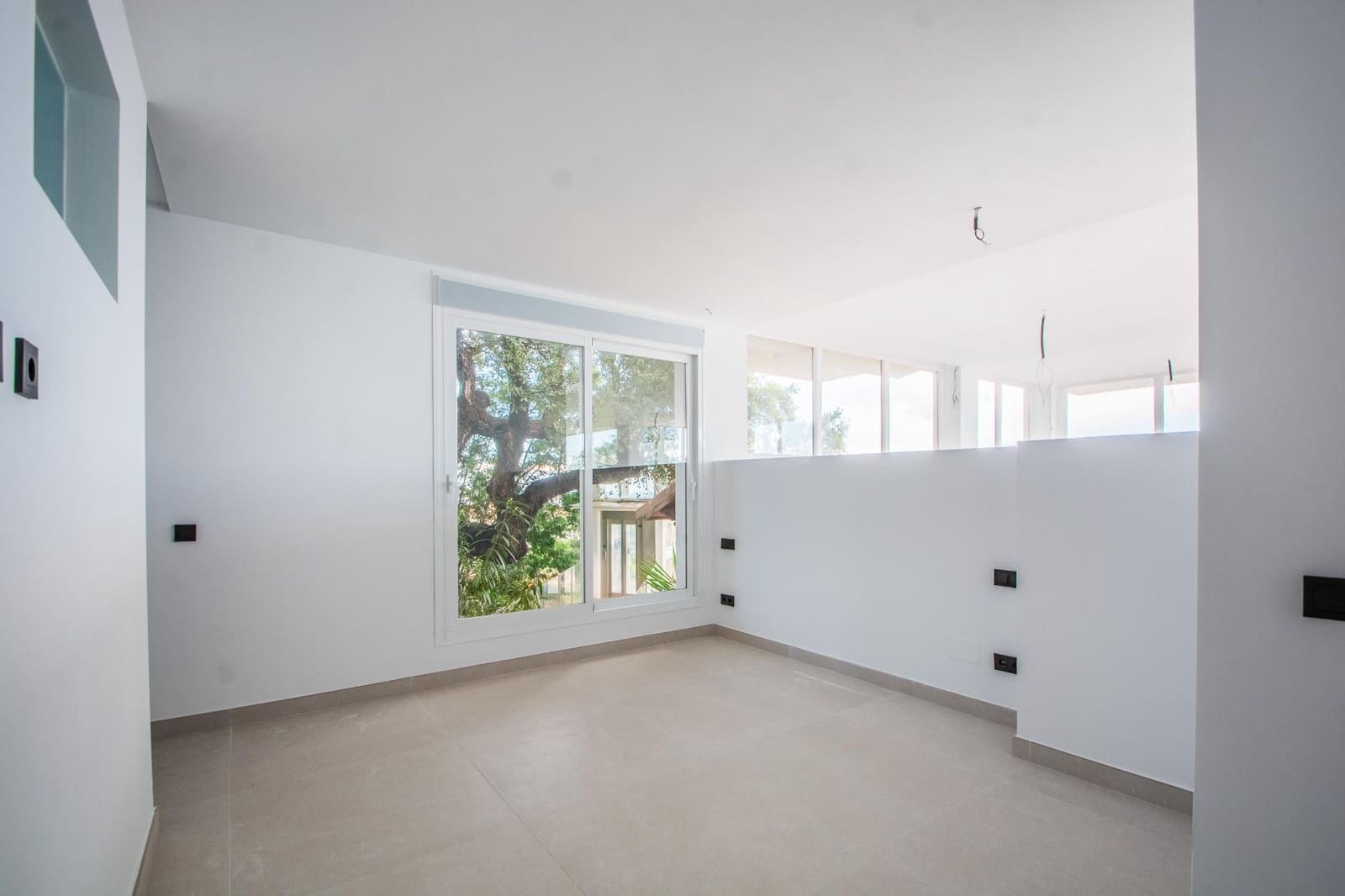 3 soverom Loft til salgs i La Mairena - € 950 000 (Ref: 10142586)