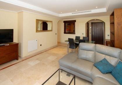 2 sypialnia Apartament na sprzedaż w La Mairena, Ojen z basenem garażem - 365 000 € (Ref: 10159634)