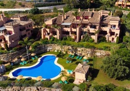 2 bedroom Apartment for sale in La Mairena with pool garage - € 365,000 (Ref: 10159635)