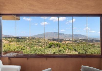 2 bedroom Apartment for sale in La Mairena with pool garage - € 365,000 (Ref: 10159635)