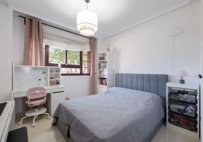 2 soveværelse Lejlighed til salg i La Mairena med swimmingpool garage - € 339.000 (Ref: 10159636)