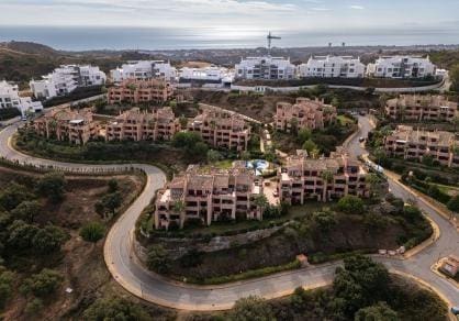 2 soveværelse Lejlighed til salg i La Mairena med swimmingpool garage - € 339.000 (Ref: 10159636)