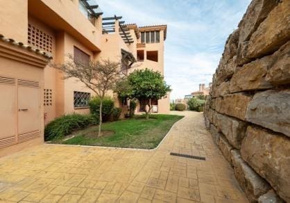 2 bedroom Apartment for sale in La Mairena with pool garage - € 339,000 (Ref: 10159636)