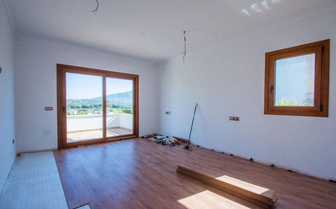5 sovrum Villa till salu i Mijas med pool garage - 1 350 000 € (Ref: 10159638)