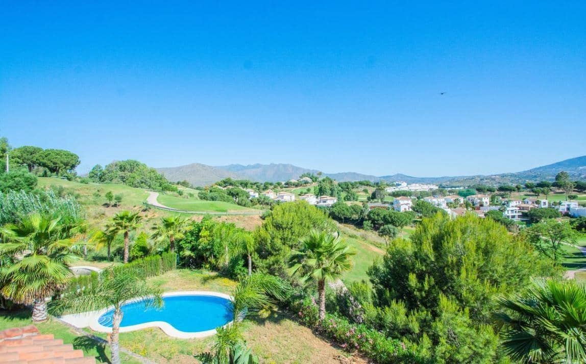 5 sovrum Villa till salu i Mijas med pool garage - 1 350 000 € (Ref: 10159638)