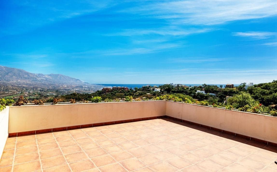 Chalet de 6 habitaciones en La Mairena en venta con piscina garaje - 2.100.000 € (Ref: 10159639)