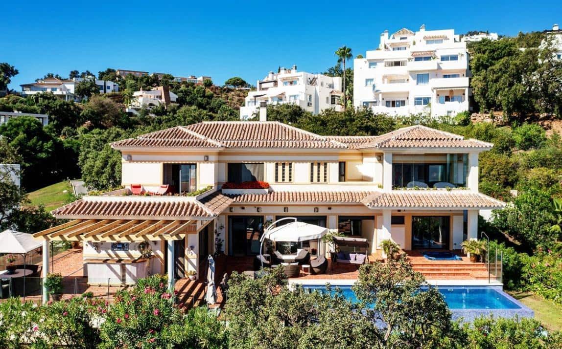 Chalet de 6 habitaciones en La Mairena en venta con piscina garaje - 2.100.000 € (Ref: 10159639)