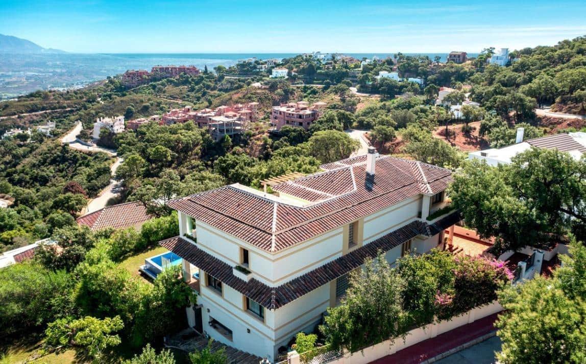 Chalet de 6 habitaciones en La Mairena en venta con piscina garaje - 2.100.000 € (Ref: 10159639)