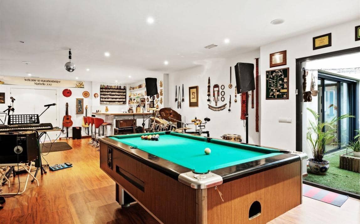 Chalet de 6 habitaciones en La Mairena en venta con piscina garaje - 2.100.000 € (Ref: 10159639)