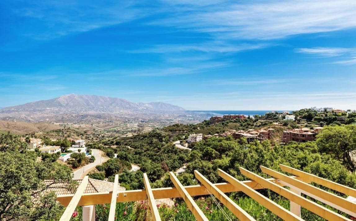 Chalet de 6 habitaciones en La Mairena en venta con piscina garaje - 2.100.000 € (Ref: 10159639)