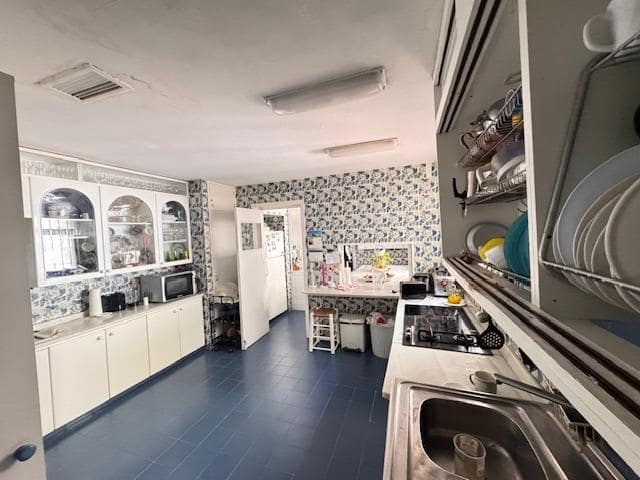 10 slaapkamer Villa te koop in Malaga stad met zwembad garage - € 3.999.000 (Ref: 10161760)