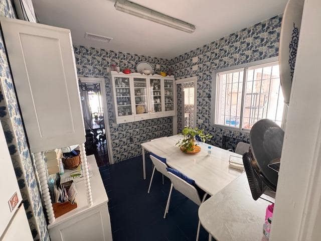 10 slaapkamer Villa te koop in Malaga stad met zwembad garage - € 3.999.000 (Ref: 10161760)