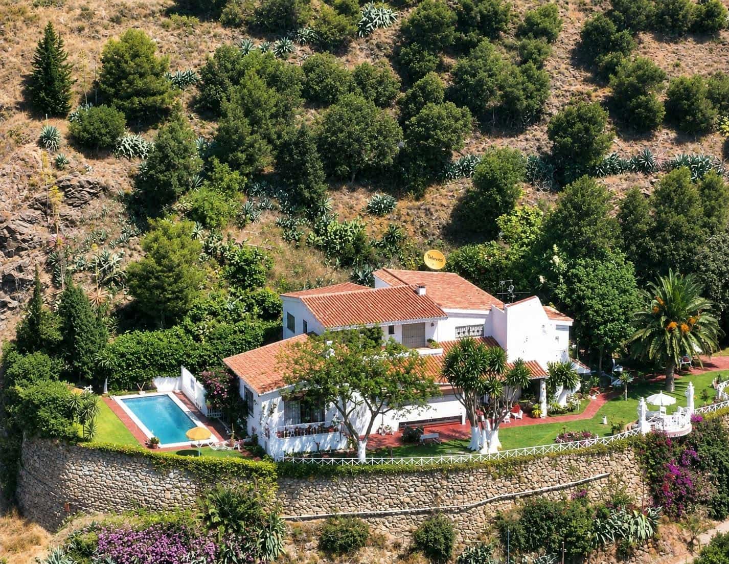 10 slaapkamer Villa te koop in Malaga stad met zwembad garage - € 3.999.000 (Ref: 10161760)