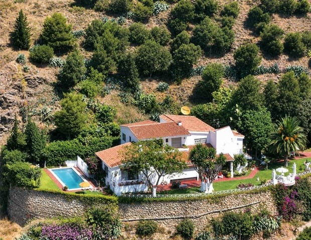 10 slaapkamer Villa te koop in Monte Sancha, Málaga stad met zwembad garage - € 3.999.000 (Ref: 10161760)