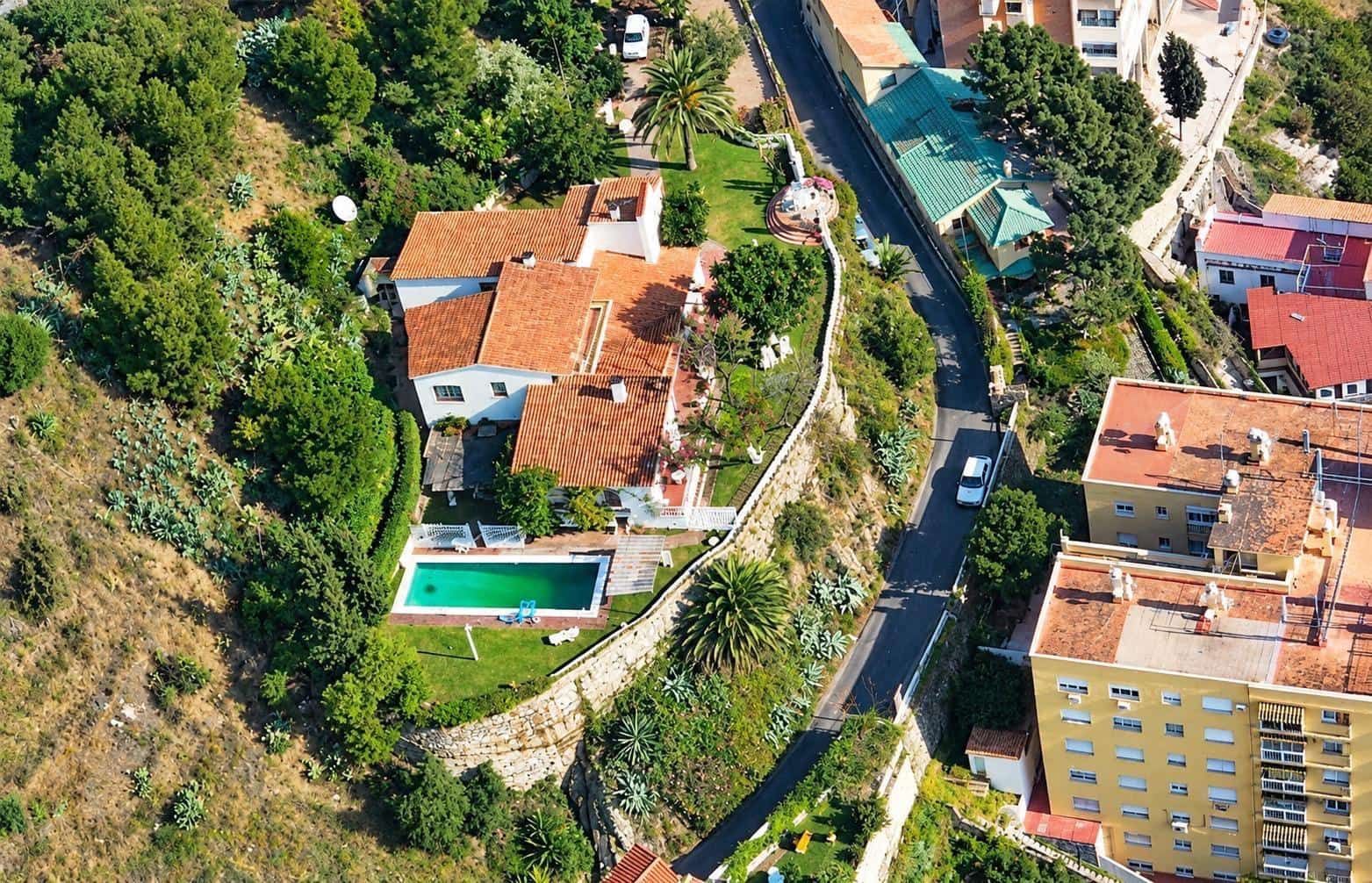 10 slaapkamer Villa te koop in Malaga stad met zwembad garage - € 3.999.000 (Ref: 10161760)