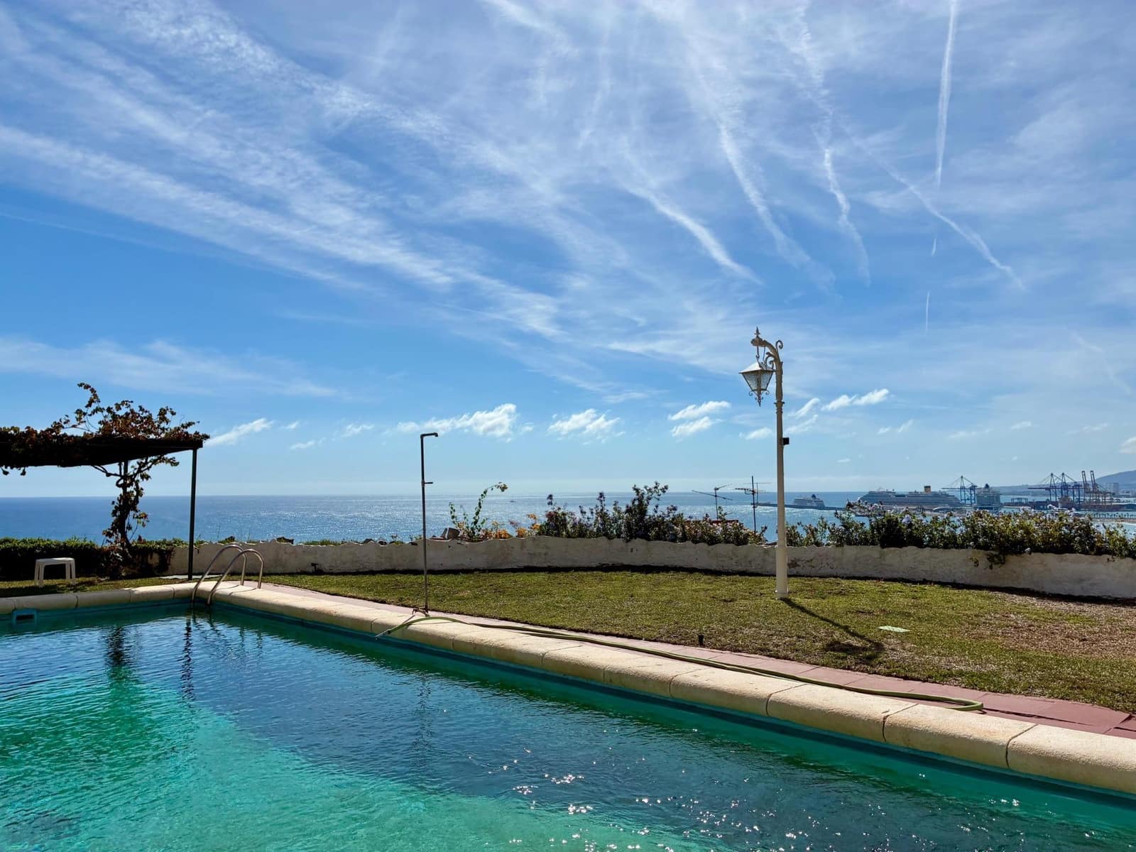 10 slaapkamer Villa te koop in Malaga stad met zwembad garage - € 3.999.000 (Ref: 10161760)