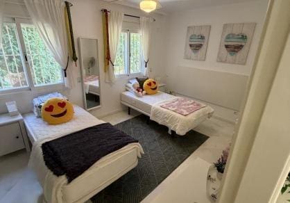 2 bedroom Apartment for sale in La Mairena with pool garage - € 380,000 (Ref: 10161761)