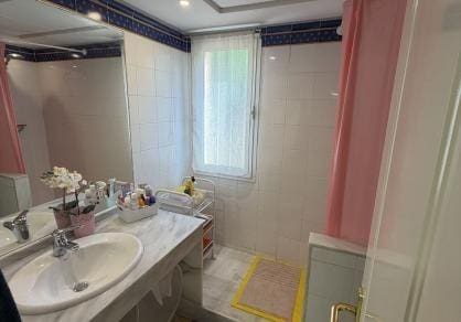 2 bedroom Apartment for sale in La Mairena with pool garage - € 380,000 (Ref: 10161761)