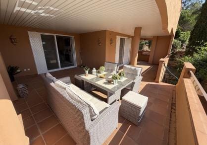 2 sypialnia Apartament na sprzedaż w La Mairena, Ojen z basenem garażem - 380 000 € (Ref: 10161761)