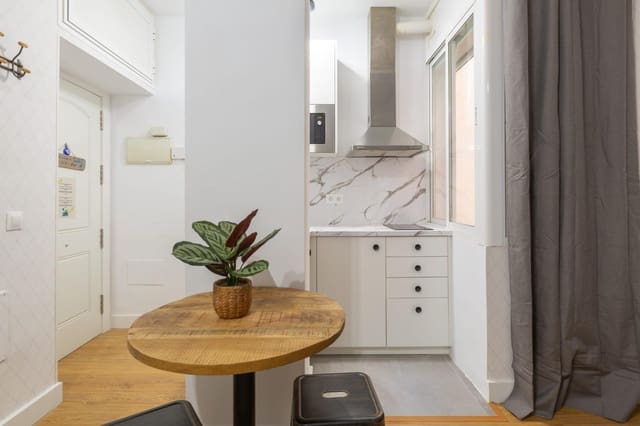 Studio til salg i Lagunillas, Málaga by - € 259.000 (Ref: 10168706)