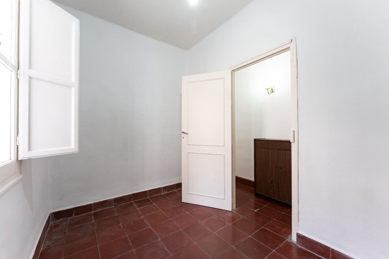 4 slaapkamer Flat te koop in Malaga stad - € 230.000 (Ref: 10173878)