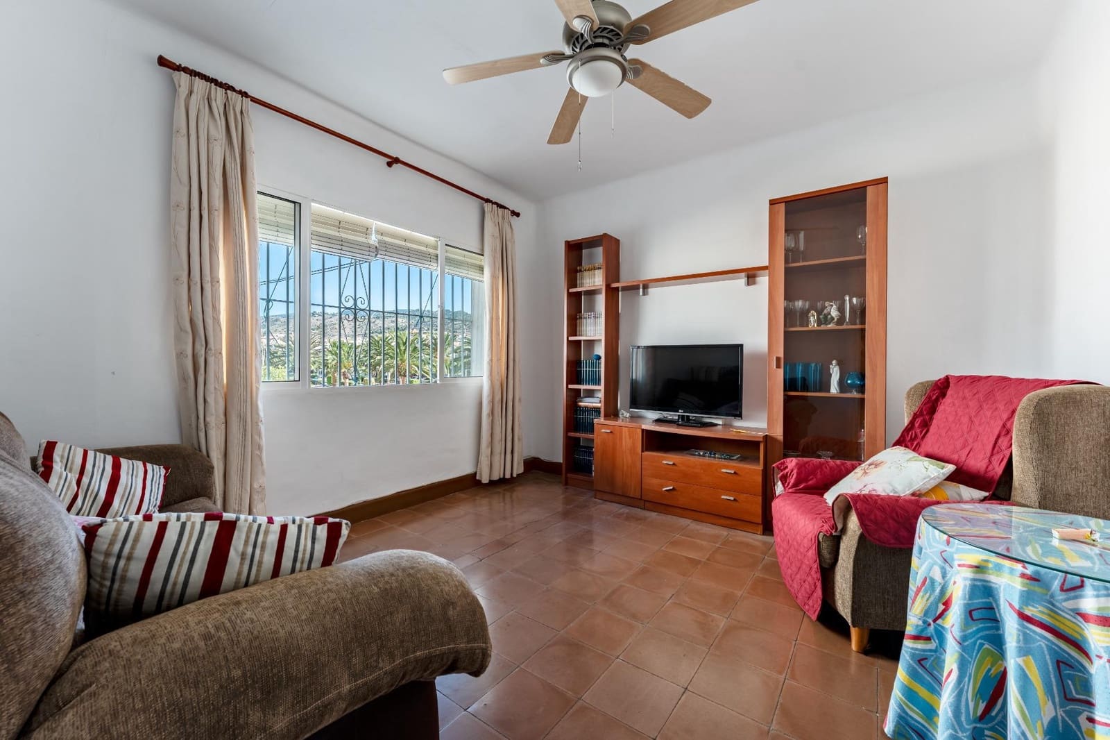 4 slaapkamer Flat te koop in Malaga stad - € 230.000 (Ref: 10173878)