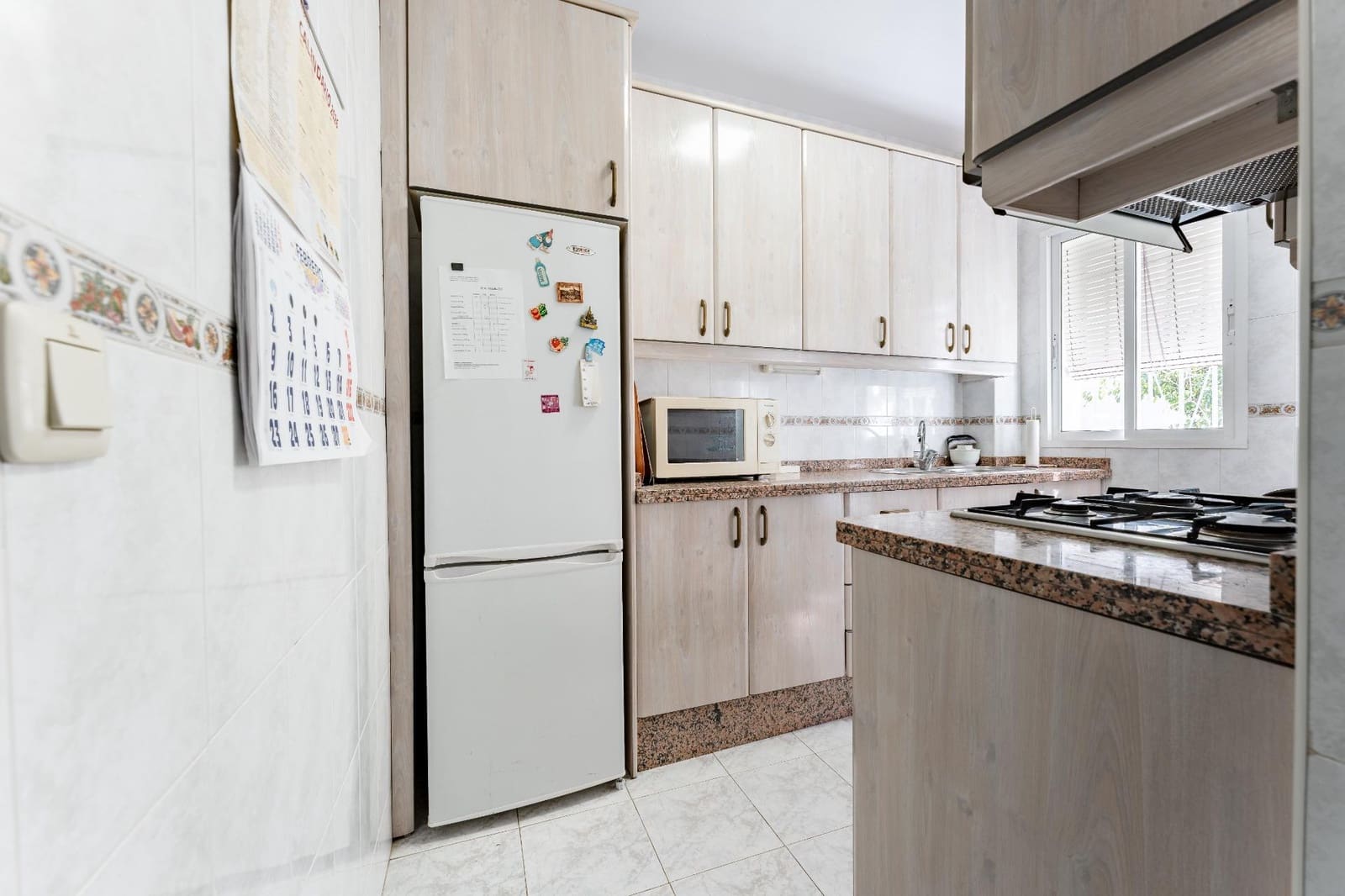 4 slaapkamer Flat te koop in Malaga stad - € 230.000 (Ref: 10173878)