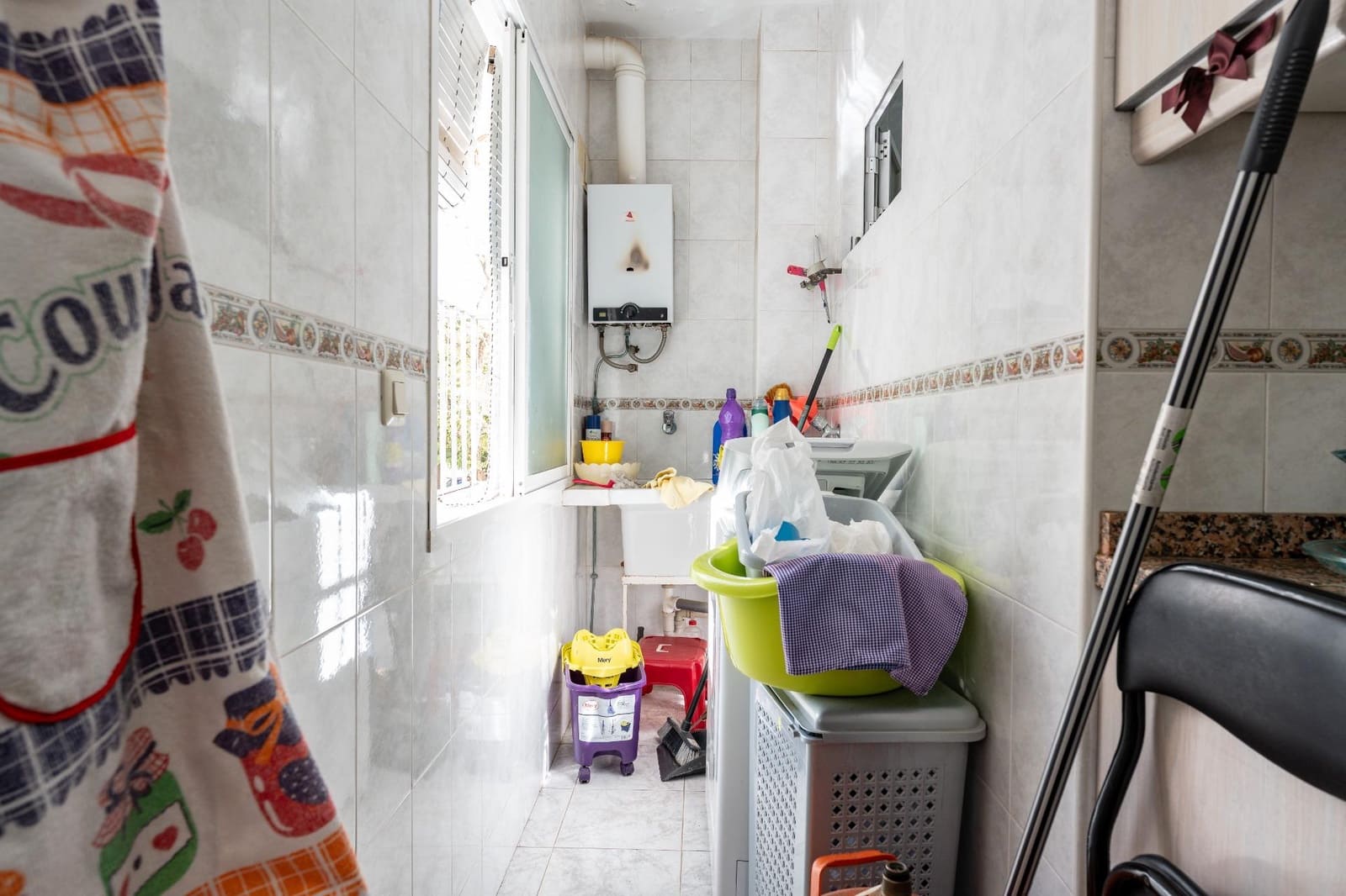 4 slaapkamer Flat te koop in Malaga stad - € 230.000 (Ref: 10173878)