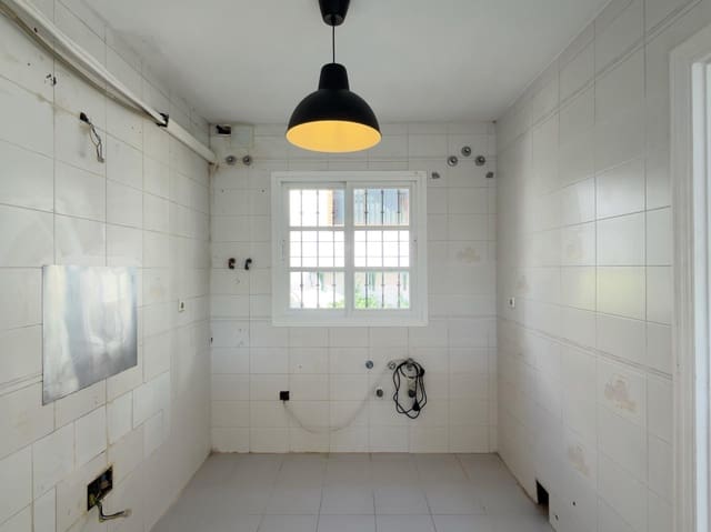 3 soveværelse Rækkehus til salg i Zona Centro Comercial Torrequebrada, Benalmádena med swimmingpool - € 359.900 (Ref: 10173881)