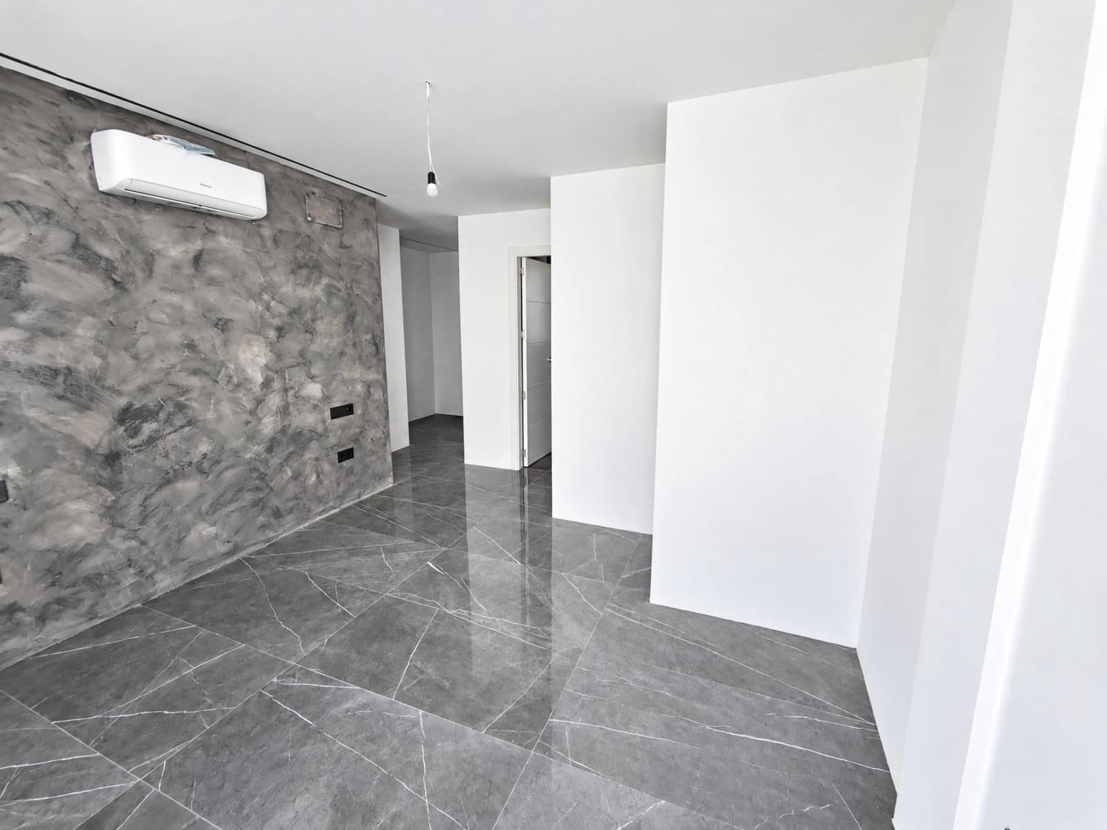 2 bedroom Penthouse for sale in Arroyo de la Miel with pool garage - € 695,000 (Ref: 10180835)