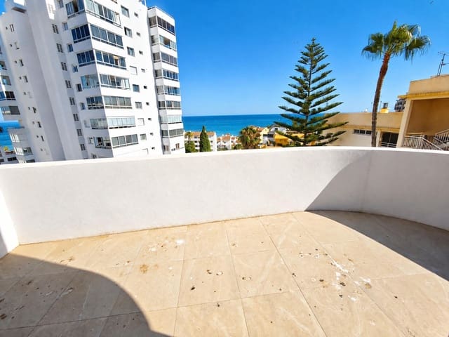 2 bedroom Penthouse for sale in Arroyo de la Miel, Benalmádena with pool garage - € 695,000 (Ref: 10180835)