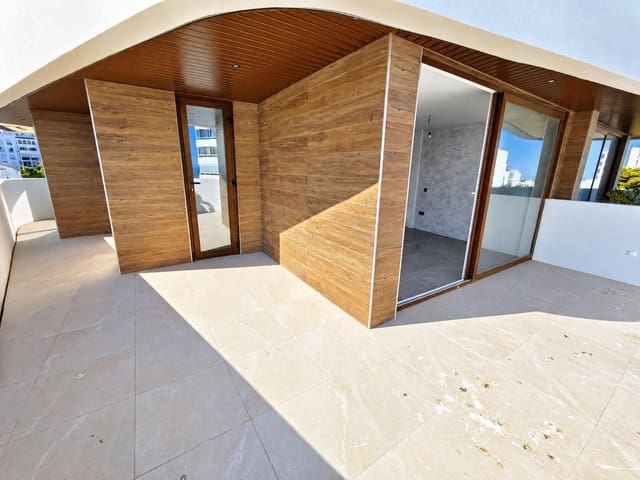 2 bedroom Penthouse for sale in Arroyo de la Miel, Benalmádena with pool garage - € 695,000 (Ref: 10180835)