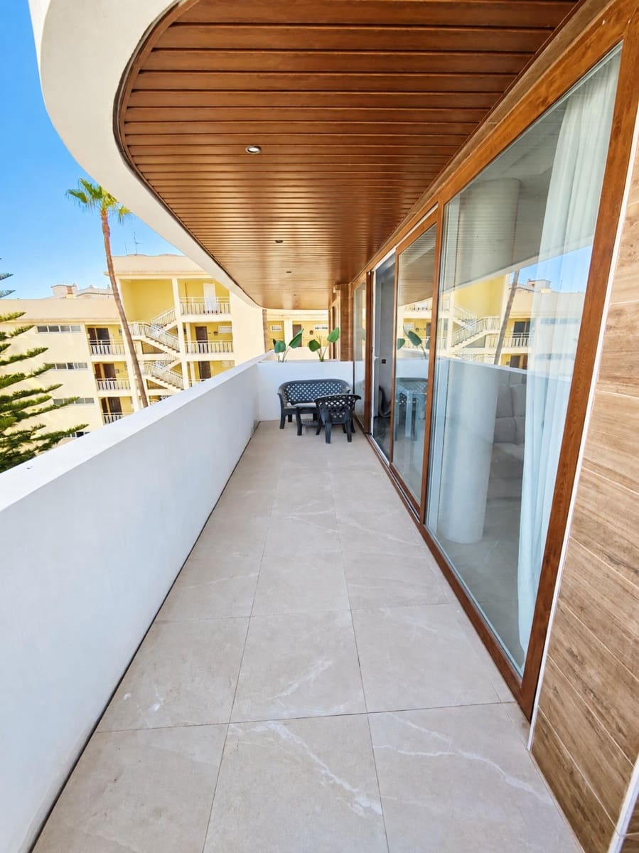 2 bedroom Apartment for sale in Arroyo de la Miel with pool garage - € 495,000 (Ref: 10180836)