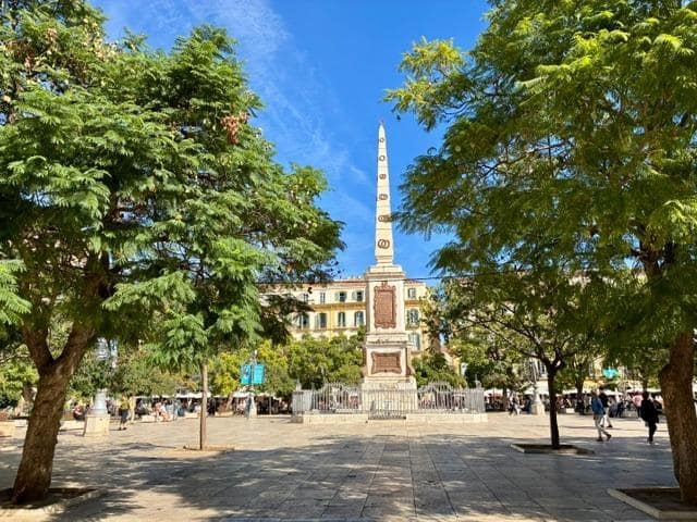 2 slaapkamer Flat te koop in Malaga stad - € 650.000 (Ref: 10180837)