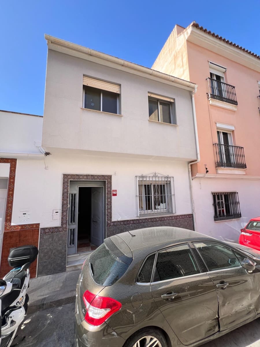 4 Zimmer Reihenhaus zu verkaufen in Malaga Stadt - 350.000 € (Ref: 10183097)