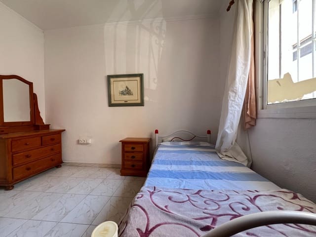 4 Zimmer Reihenhaus zu verkaufen in Málaga Stadt - 350.000 € (Ref: 10183097)