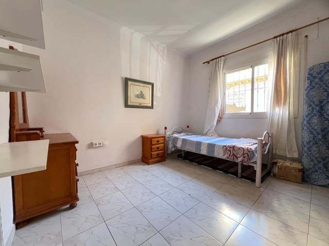 4 Zimmer Reihenhaus zu verkaufen in Málaga Stadt - 350.000 € (Ref: 10183097)