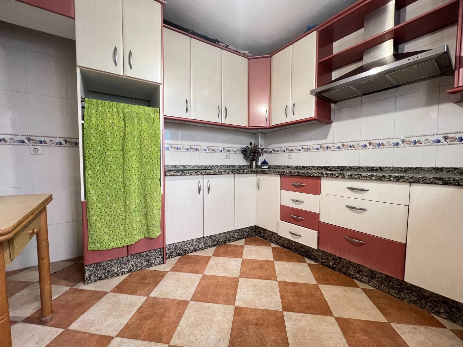 4 Zimmer Reihenhaus zu verkaufen in Malaga Stadt - 350.000 € (Ref: 10183097)