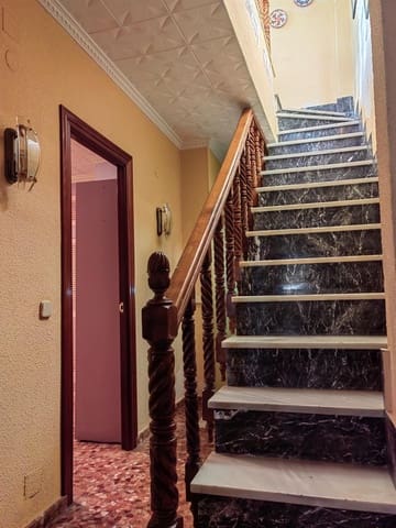 2 sovrum Hus till salu i La Trinidad, Málaga stad - 325 000 € (Ref: 10187310)