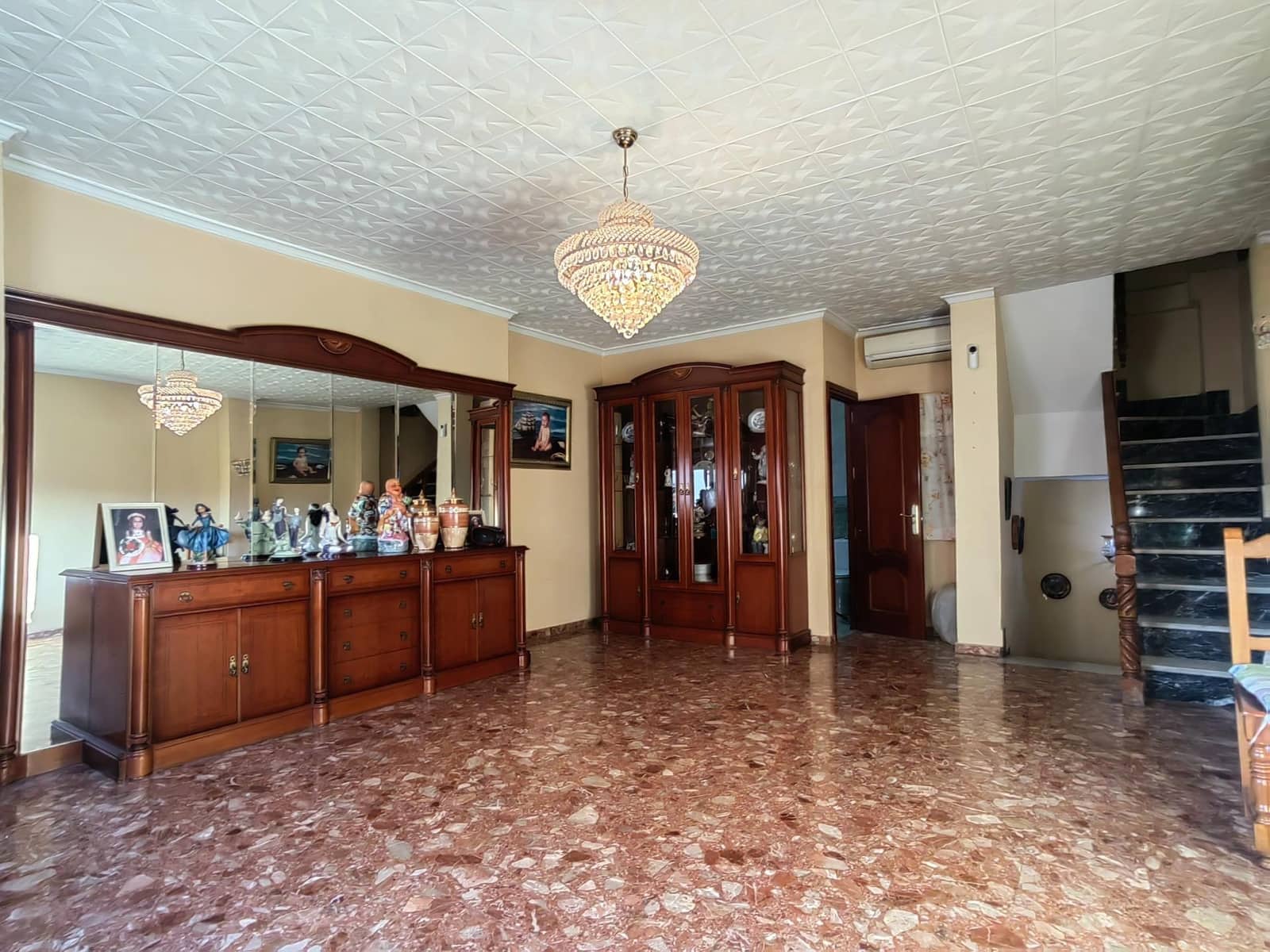 2 slaapkamer Huis te koop in Malaga stad - € 325.000 (Ref: 10187310)