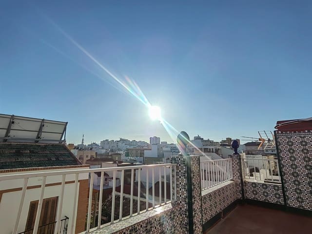 2 sovrum Hus till salu i La Trinidad, Málaga stad - 325 000 € (Ref: 10187310)