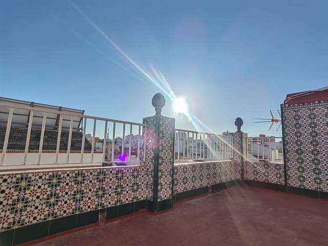 2 sovrum Hus till salu i La Trinidad, Málaga stad - 325 000 € (Ref: 10187310)