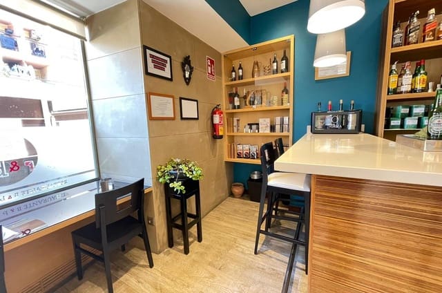 Local Commercial à vendre à Mijas - 590 000 € (Ref: 8429656)