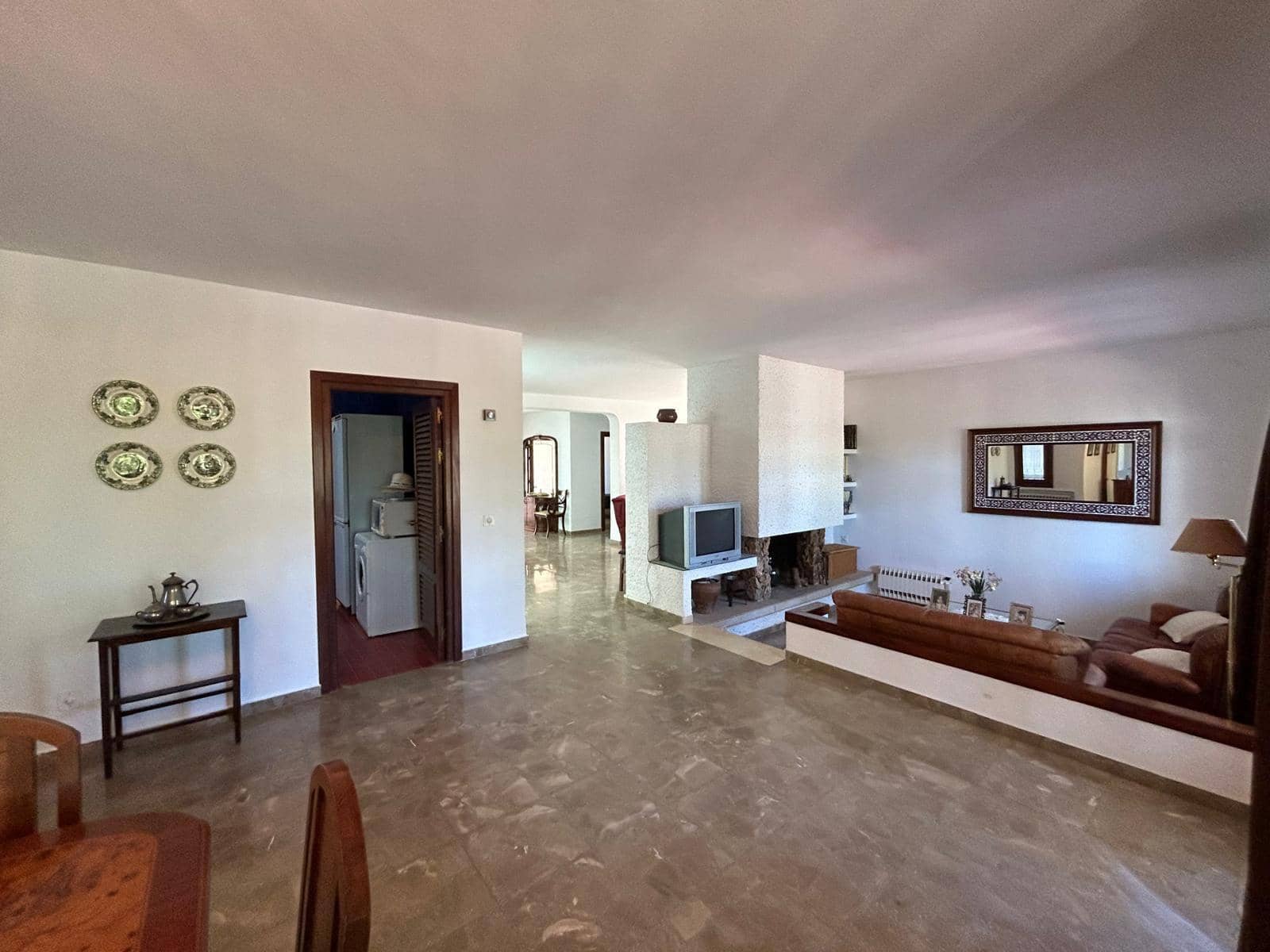 4 soverom Villa til salgs i Villanueva del Rosario med svømmebasseng garasje - € 450 000 (Ref: 8429673)